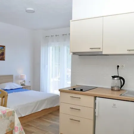 Ljubica Ljuban Apartment *