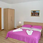 Ljubica Ljuban Apartment *