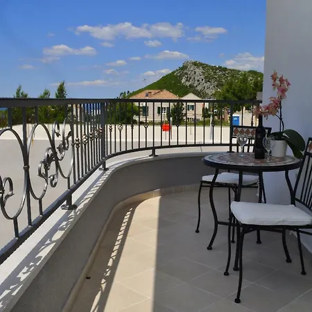 Ljubica Ljuban Appartement Makarska