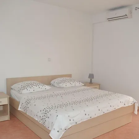 Ljubica Ljuban Apartamento Makarska